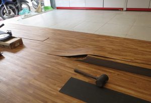 Lắp đặt và thi công sàn nhựa giá rẻ tại Hà Nội