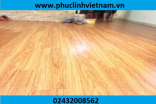 Có nên dùng sàn nhựa giả gỗ, báo giá sàn nhựa giả gỗ