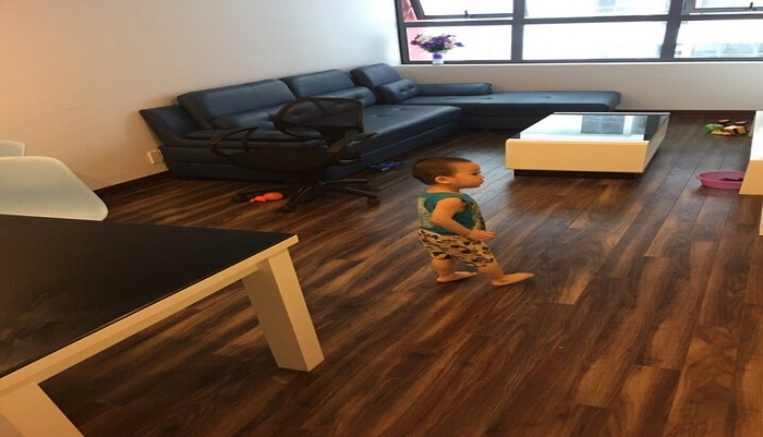 thi công sàn nhựa tại hà nội, báo giá thi công sàn nhựa trọn gói, dịch vụ thi công sàn nhựa giả gỗ,