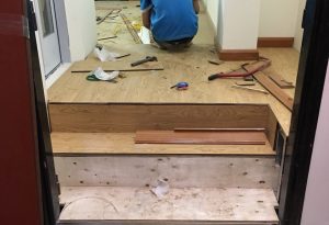 Các bước thi công sàn nhựa giả gỗ chuẩn nhất #sannhua.edu.vn