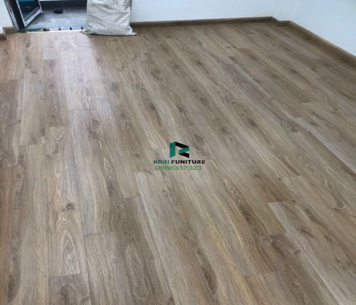 Báo giá sàn gỗ tự nhiên chiu liu